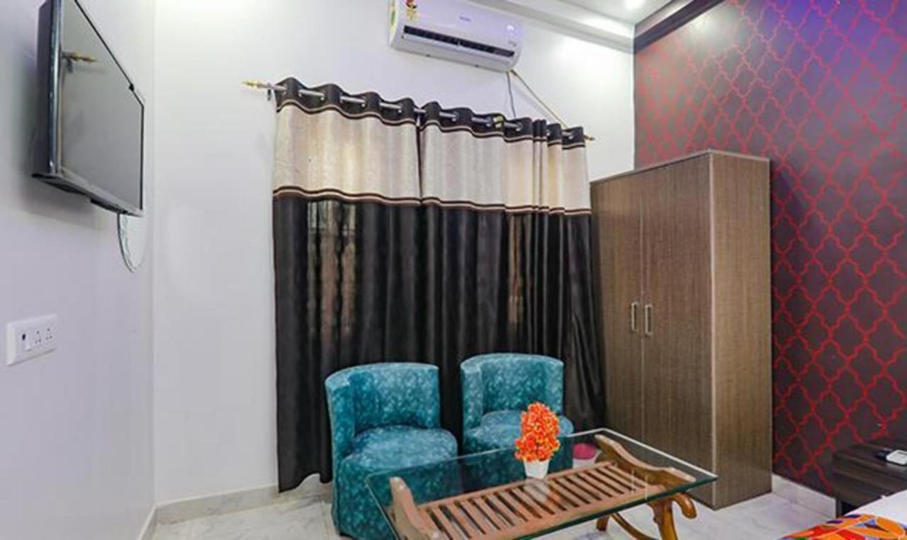 Fabexpress Ss Grand Hotel Banthra Sikandarpur Bagian luar foto