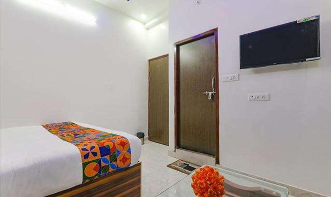 Fabexpress Ss Grand Hotel Banthra Sikandarpur Bagian luar foto